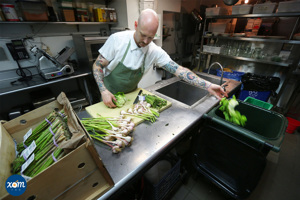 Làm Thế Nào Để Tái Chế Rác Thải Trong Nhà Hàng