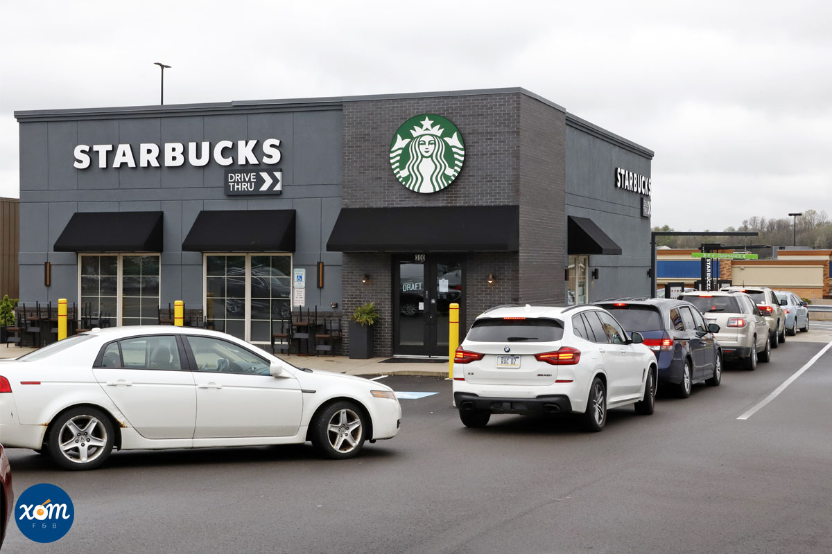 Nhân Viên Starbucks Phàn Nàn Thức Uống Của Họ “Vô Lý” Và “Dở Tệ”