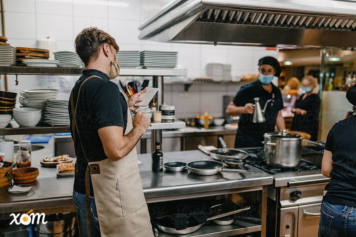 Bí Quyết Vận Hành “Căn Bếp Trên Mây” Hiệu Quả